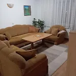 Dzenana Apartman